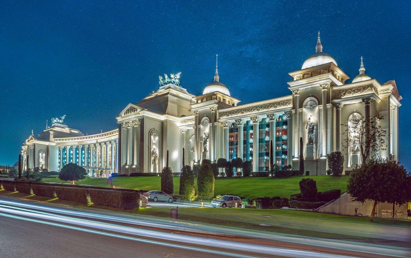 The-Land-of-Legends-Kingdom-General-view-18