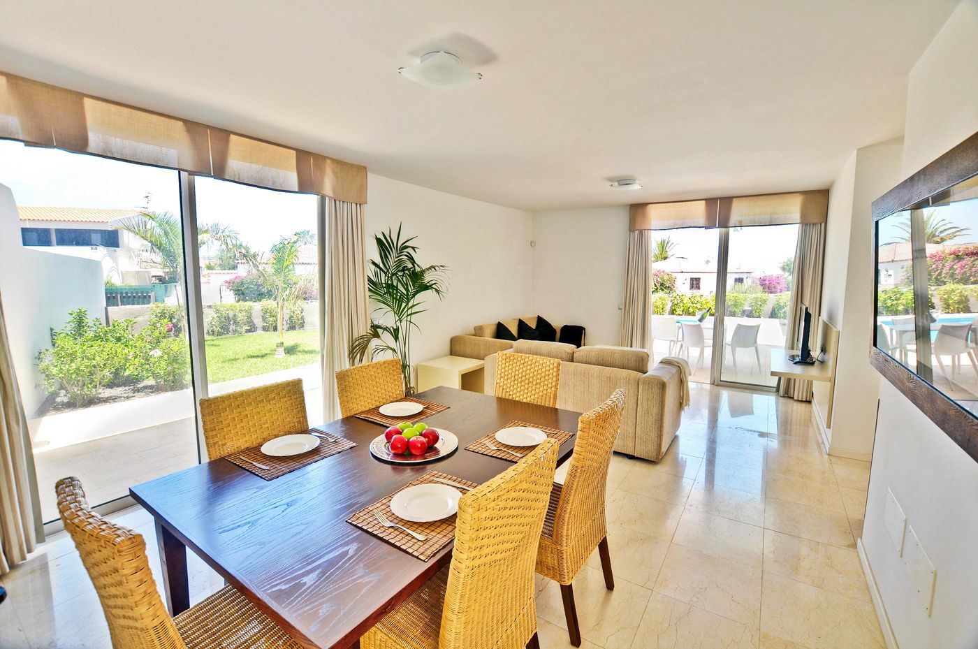 Sun-Bay-Villas-Room-15