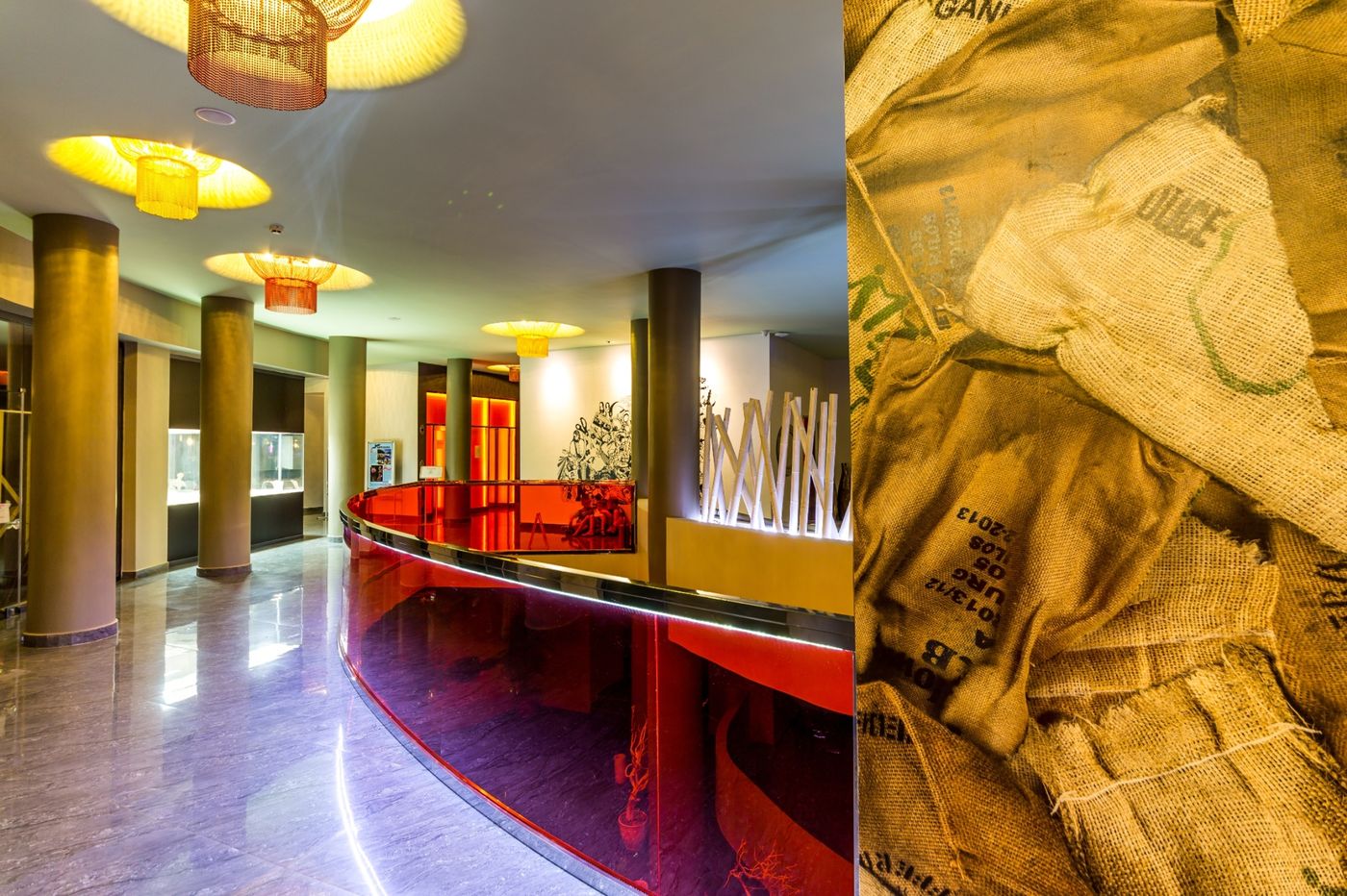 Cosmopolitan-Resort-Hotel-Lobby-36