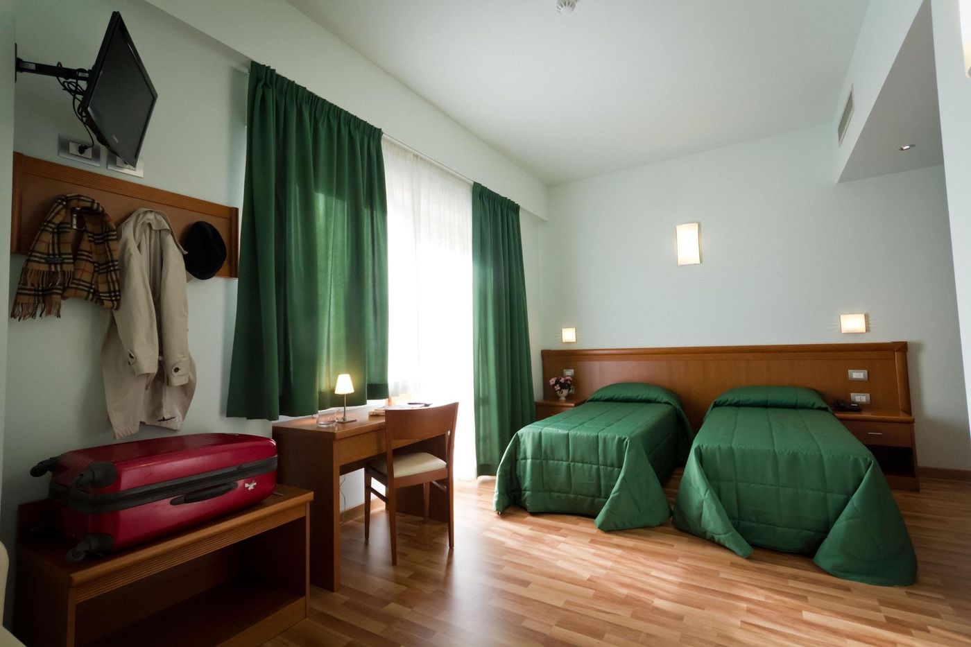 Hotel Donnini-Italy-ASSISI-General view-1