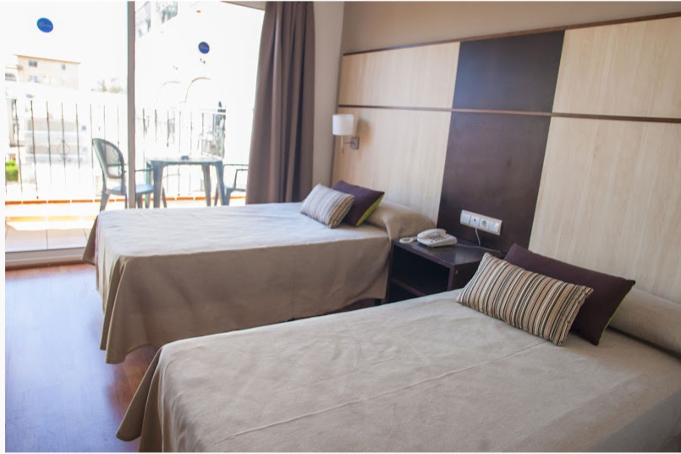 Coma-Ruga-Platja-Room-14