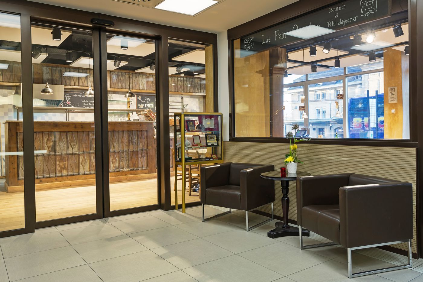 Hotel Continental-Switzerland-LAUSANNE-Lobby-4