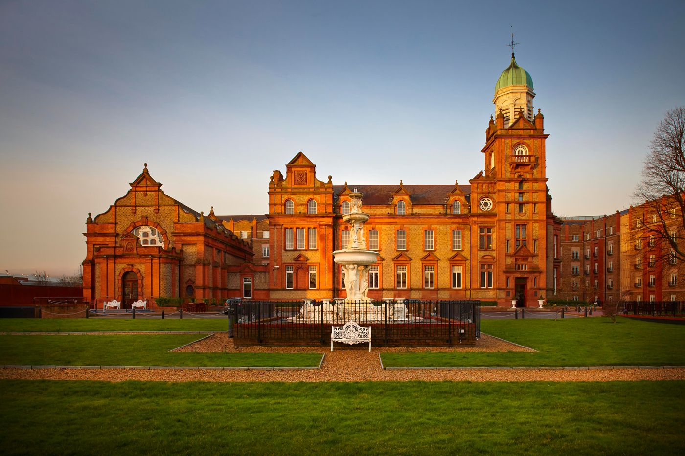 Clayton-Hotel-Ballsbridge-General-view-9