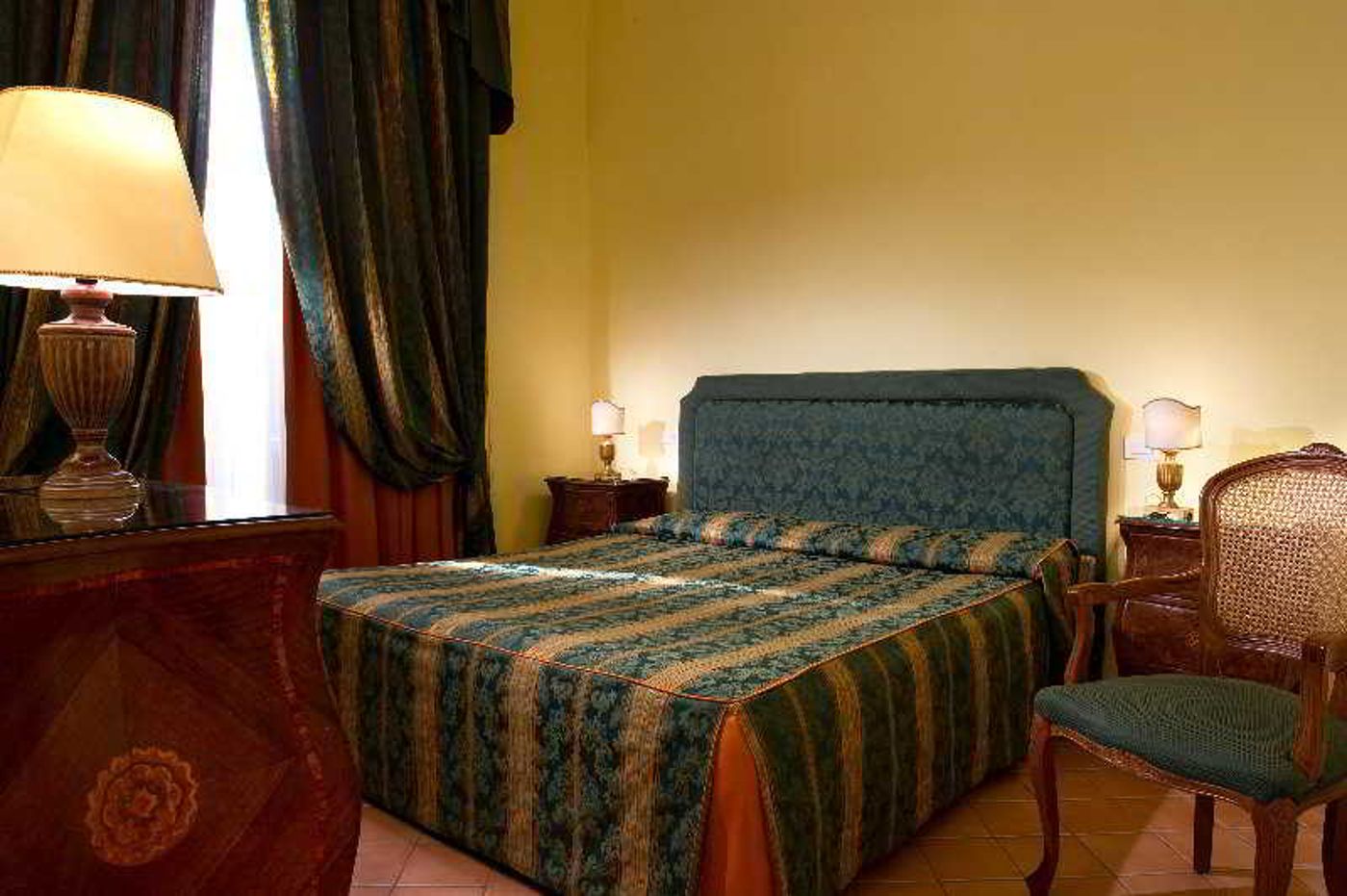Chiaja de Charme - Italy - NAPOLI - Room - 8