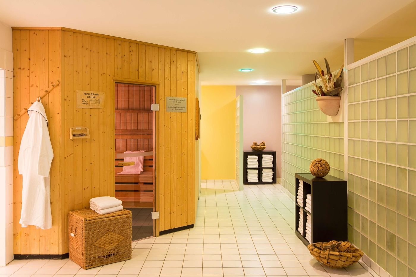 Lindner Frankfurt Hochst, part of JdV by Hyatt - Germany - Frankfurt Am Main - Sports and Entertainment - 0