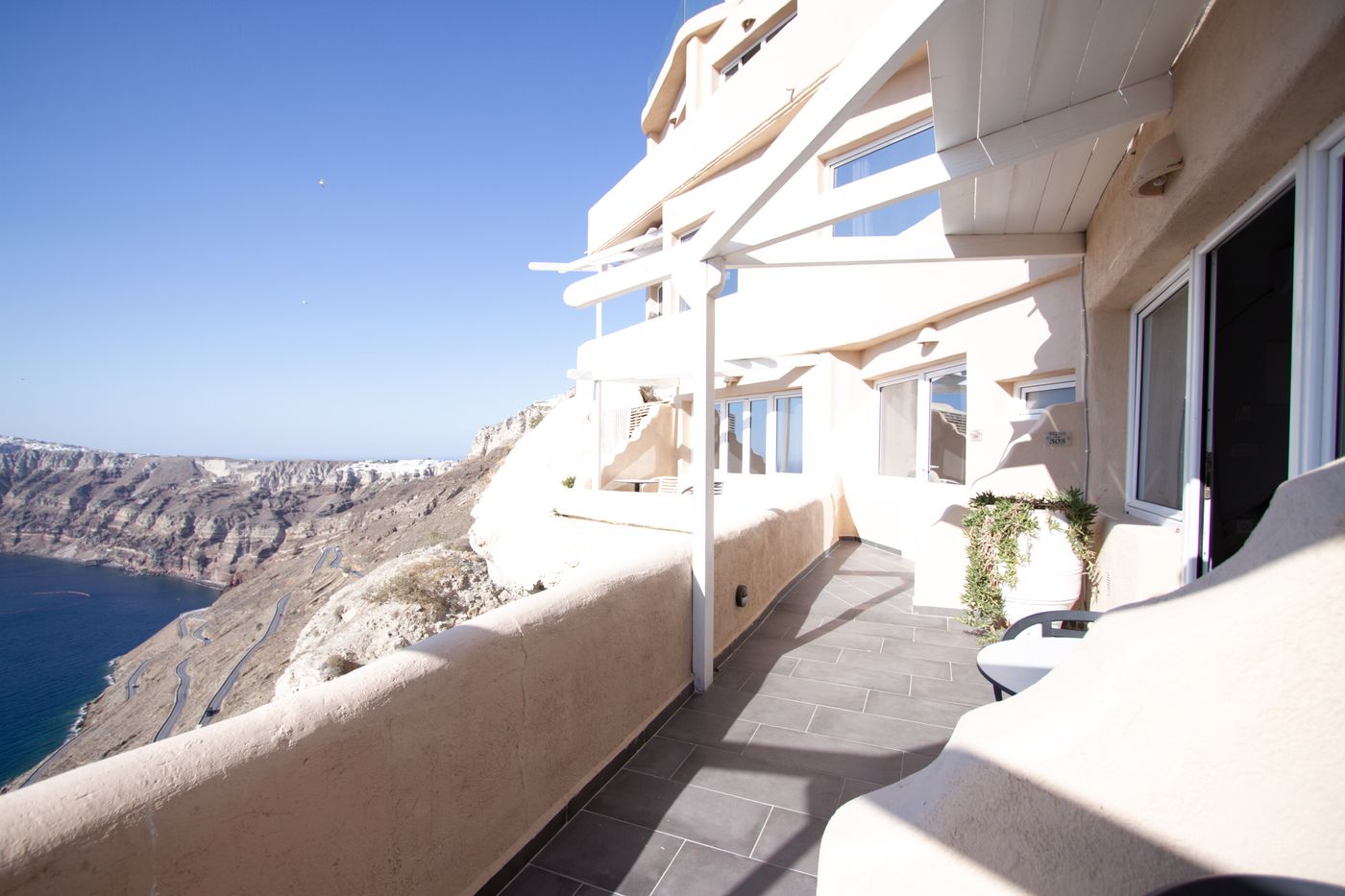 Suites-of-the-Gods-Cave-Spa-Room-59