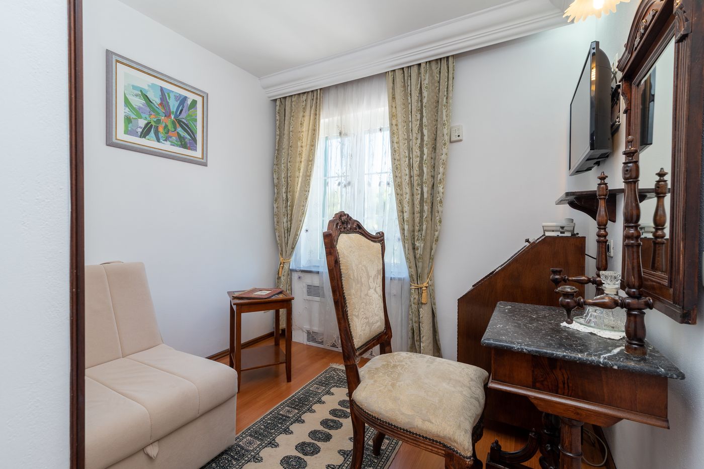 Pasike-Hotel-Room-44