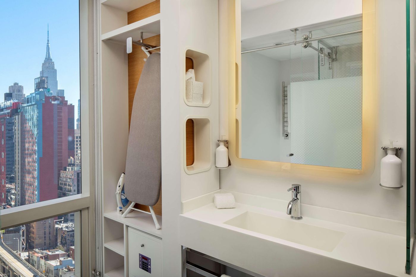 Yotel-New-York-Times-Square-Room-41