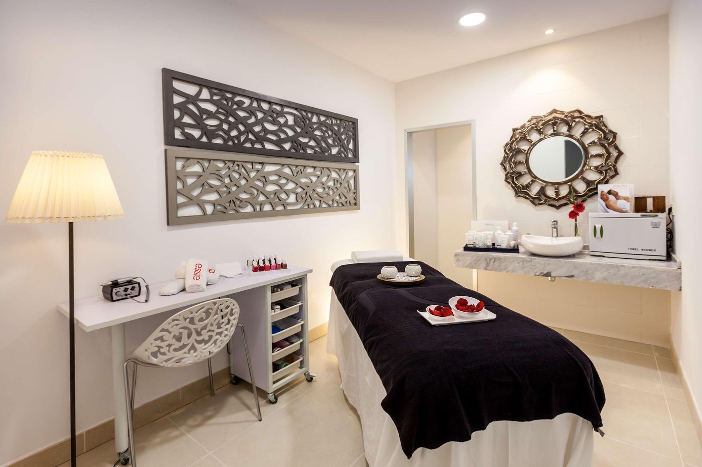 Barcelo-Corralejo-Sands-Sports-and-Entertainment-55