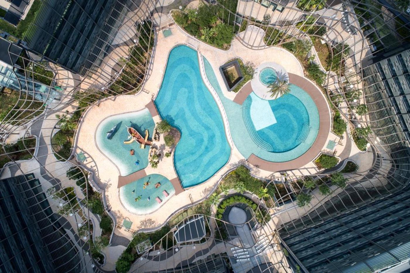 Hong-Kong-Ocean-Park-Marriott-Hotel-Pool-75