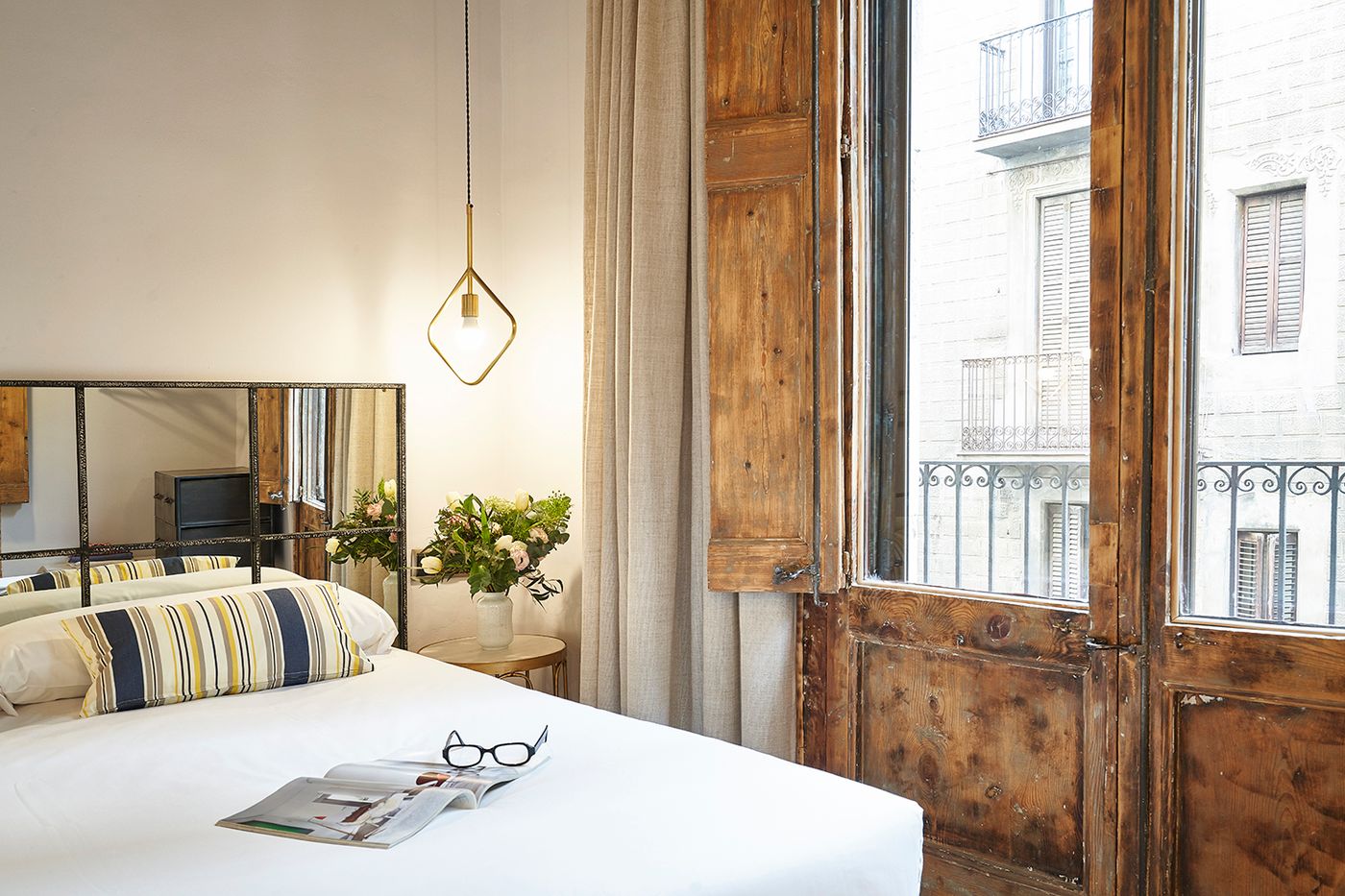 AinB Gothic-Jaume I Apartments-Spain-BARCELONA-Room-5