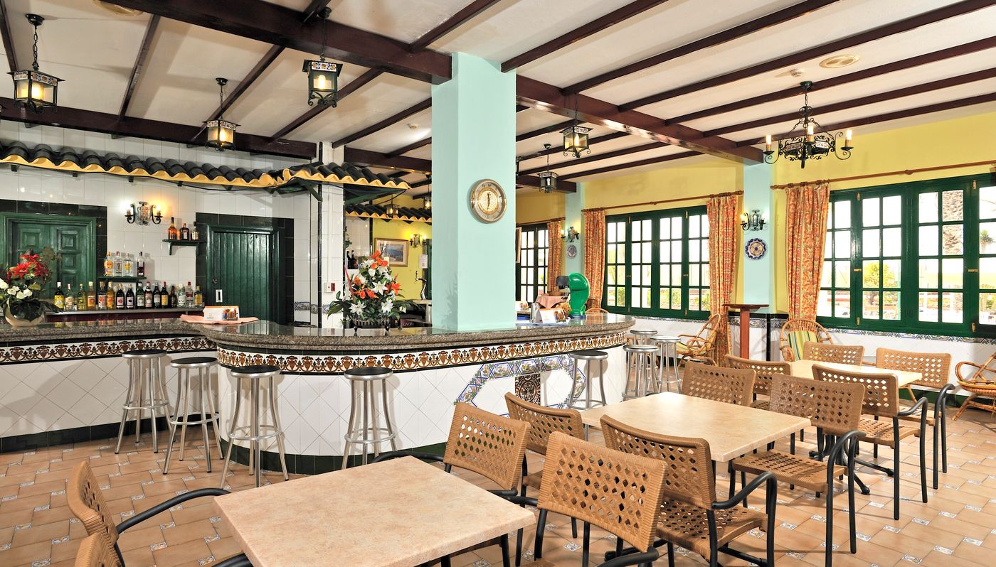 Globales-Costa-Tropical-Bar-33