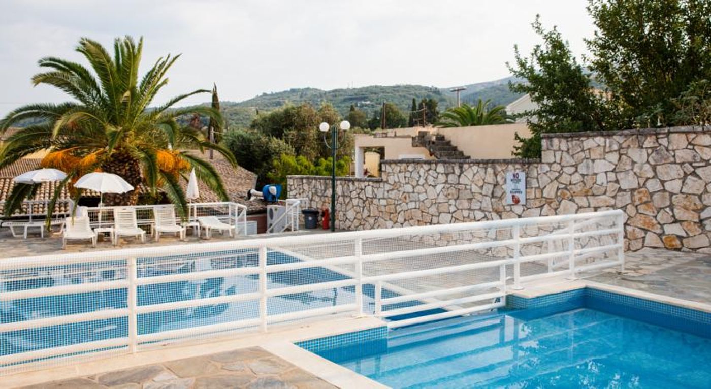 Memento-Resort-Kassiopi-Pool-4