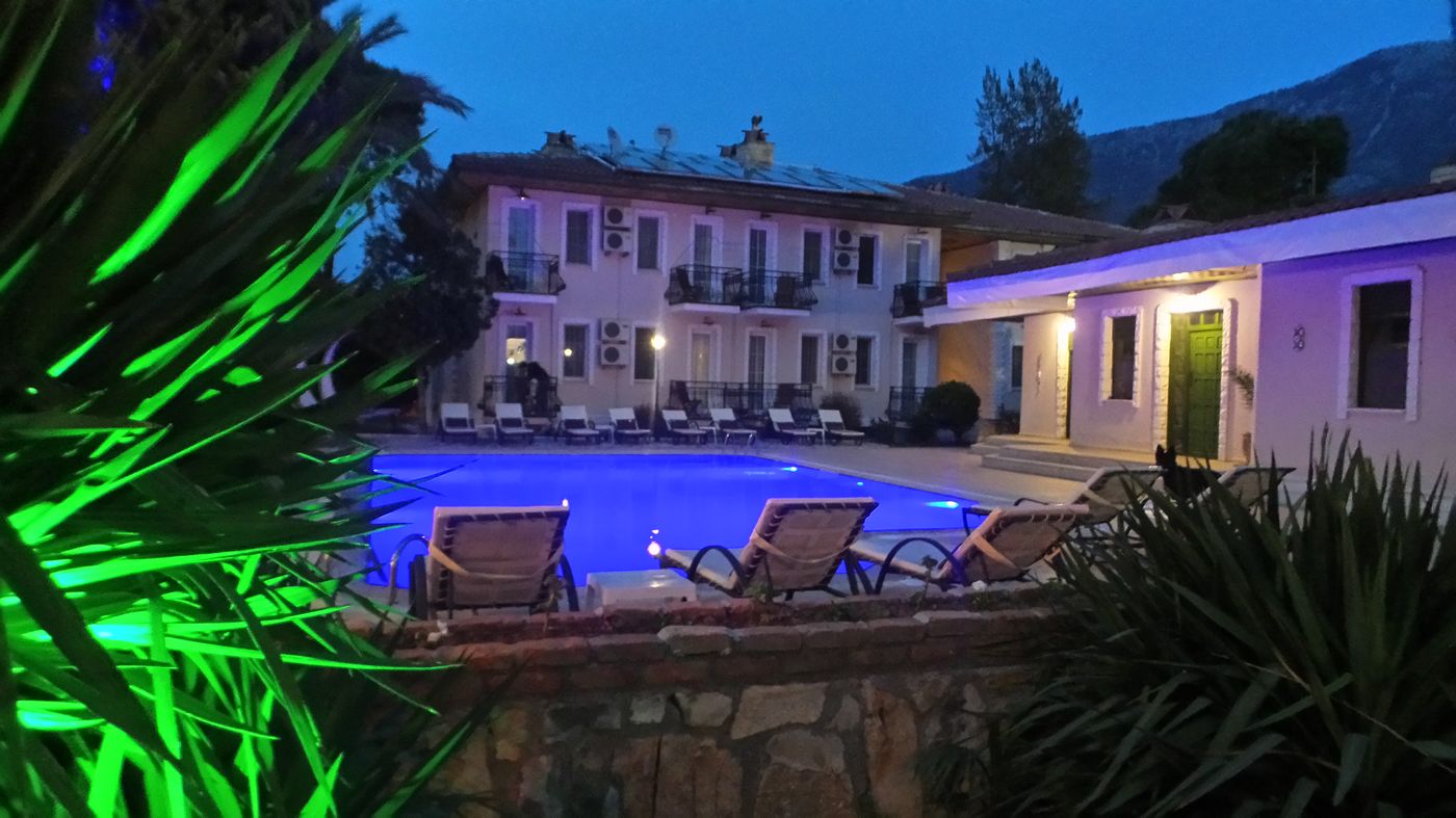 Vento-Boutique-Hotel-Pool-14