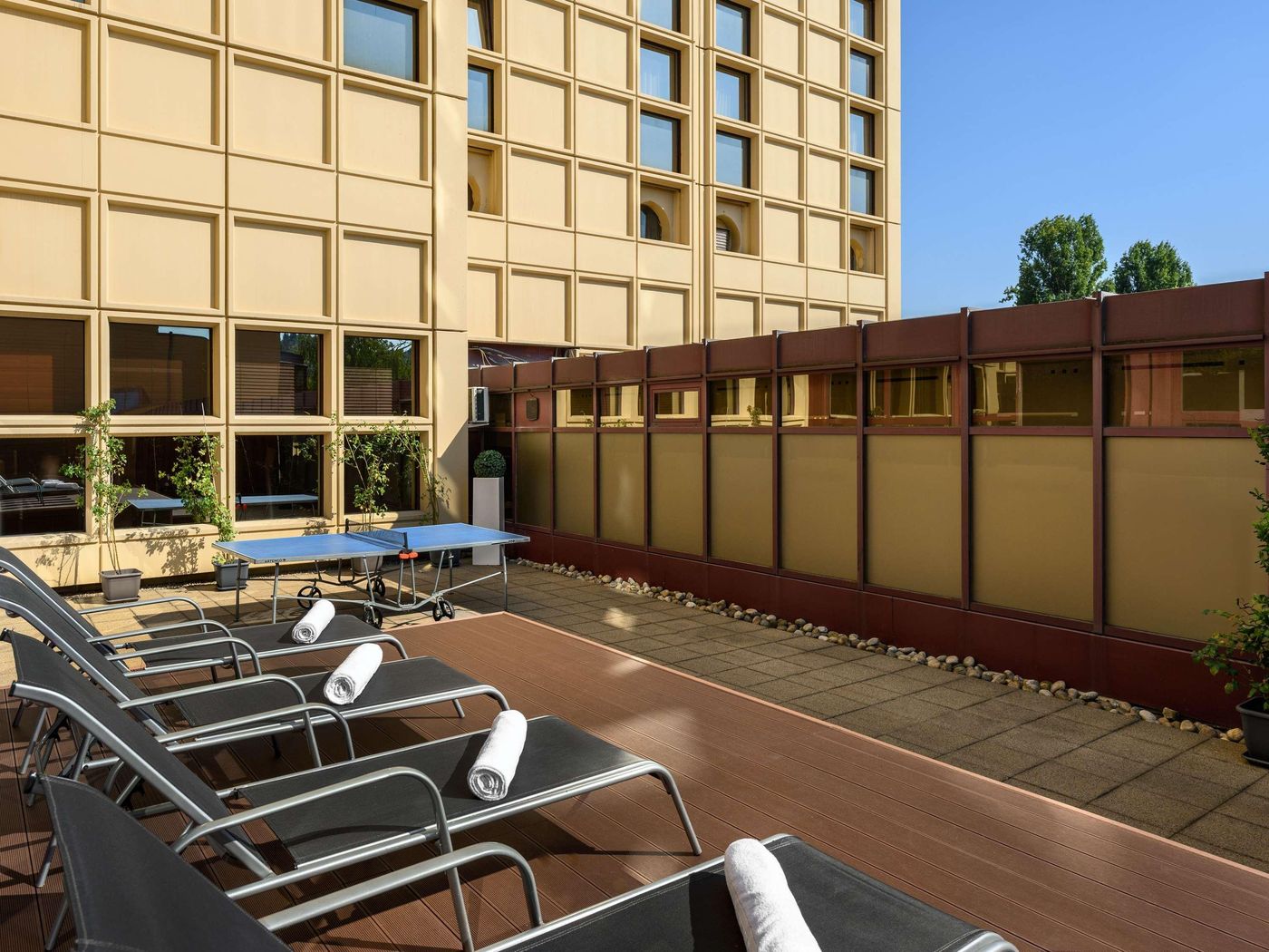 Novotel-Budapest-City-Pool-2