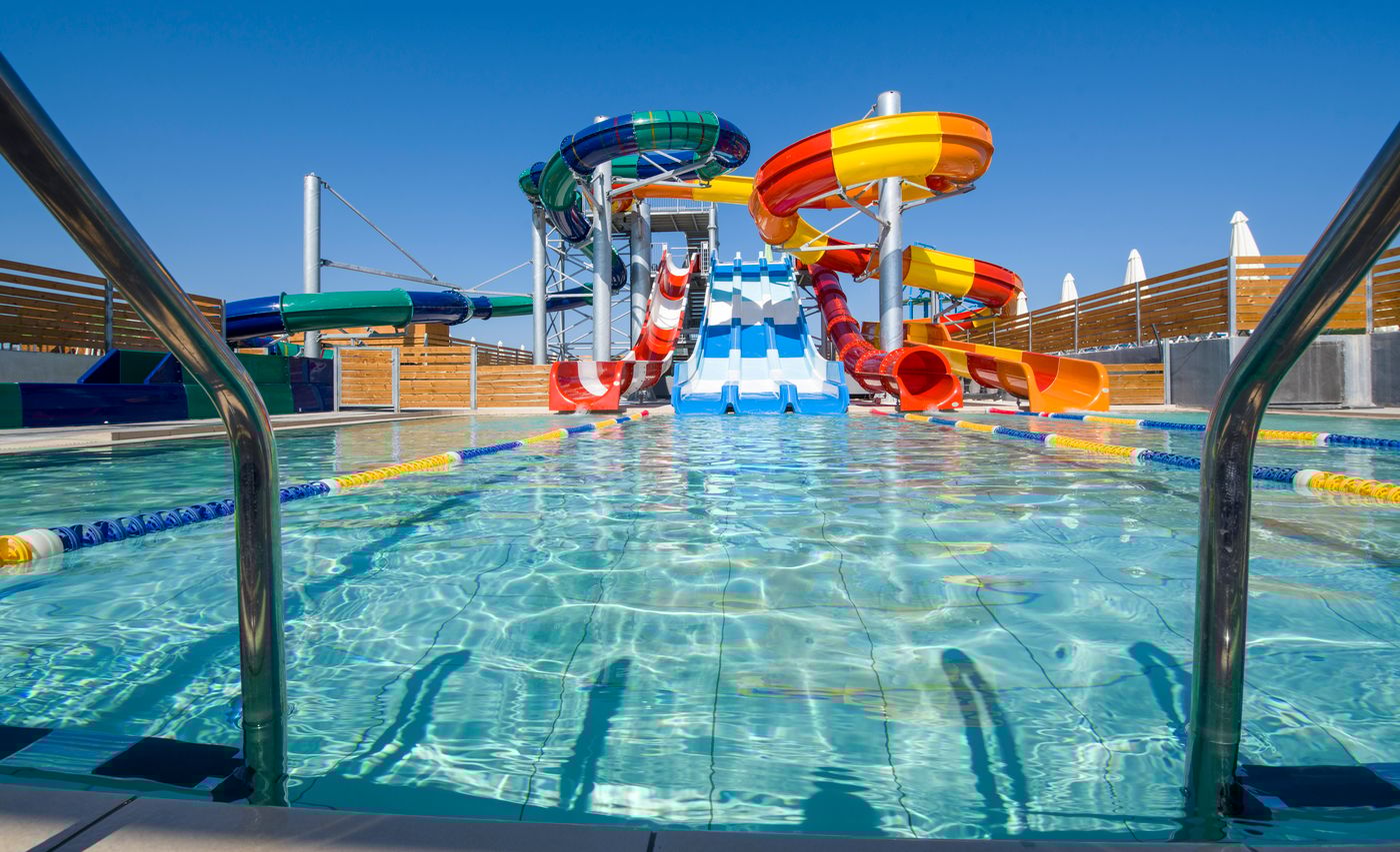 Selini-Suites-Sports-and-Entertainment-13