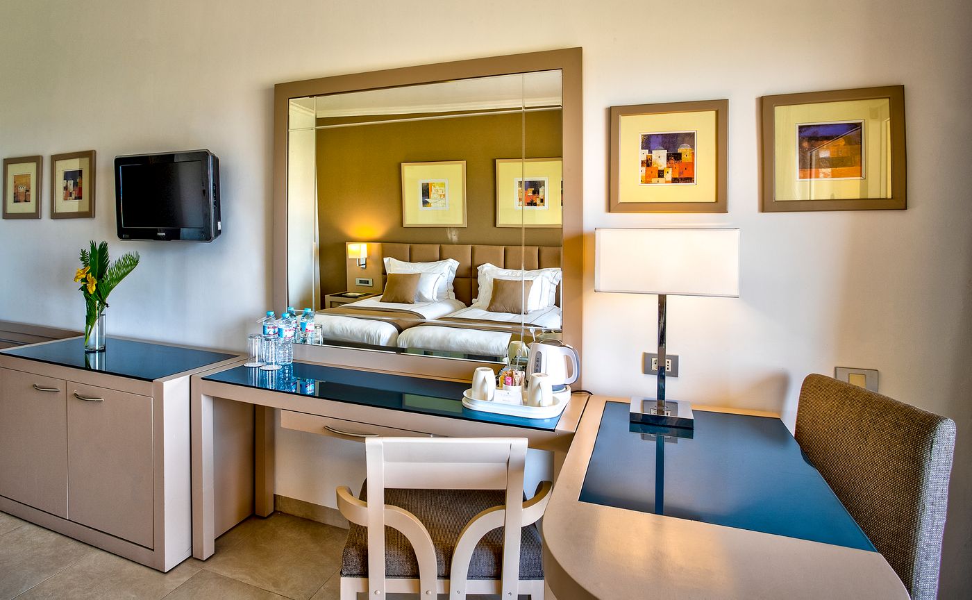 Cleopatra Makadi Bay