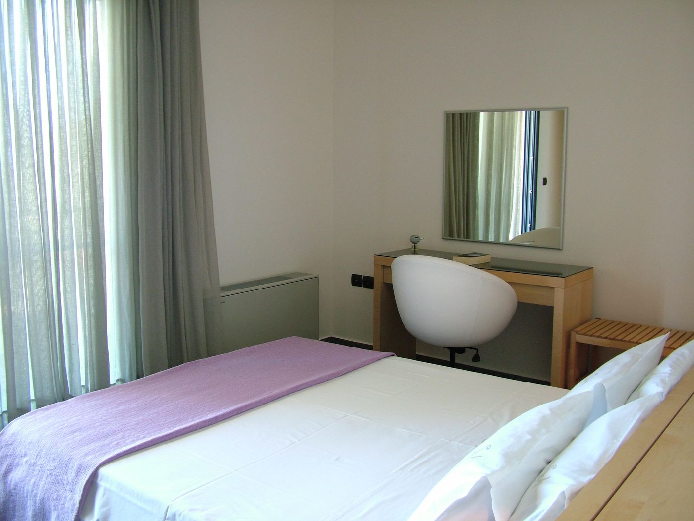 Sugar---Almond--Room-5