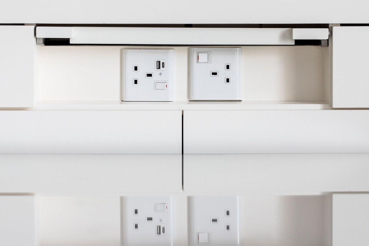 Lanson-Place-Causeway-Bay--Hong-Kong-Room-38