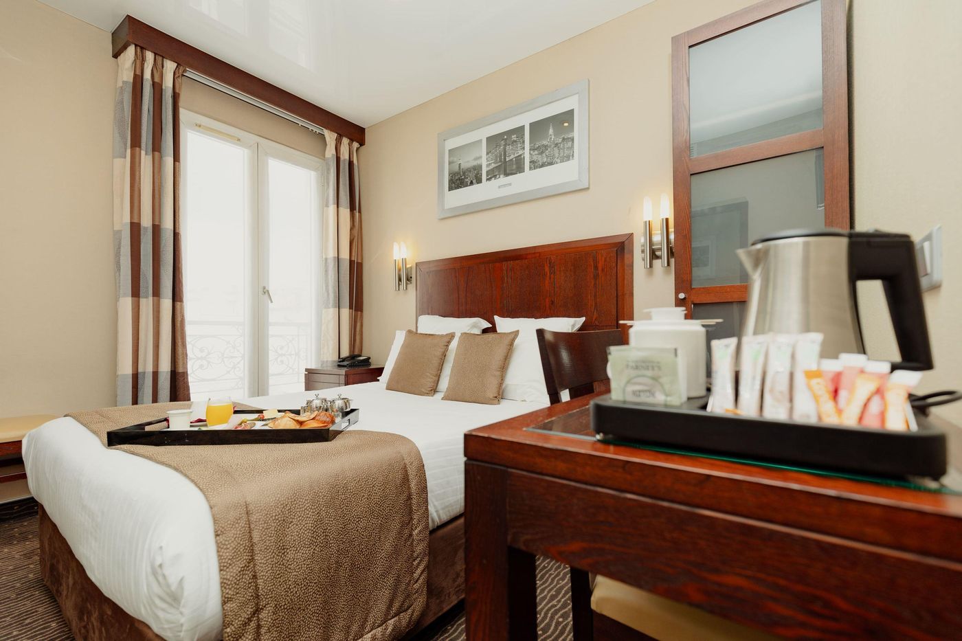 Grand-Hotel-Francais-Room-24