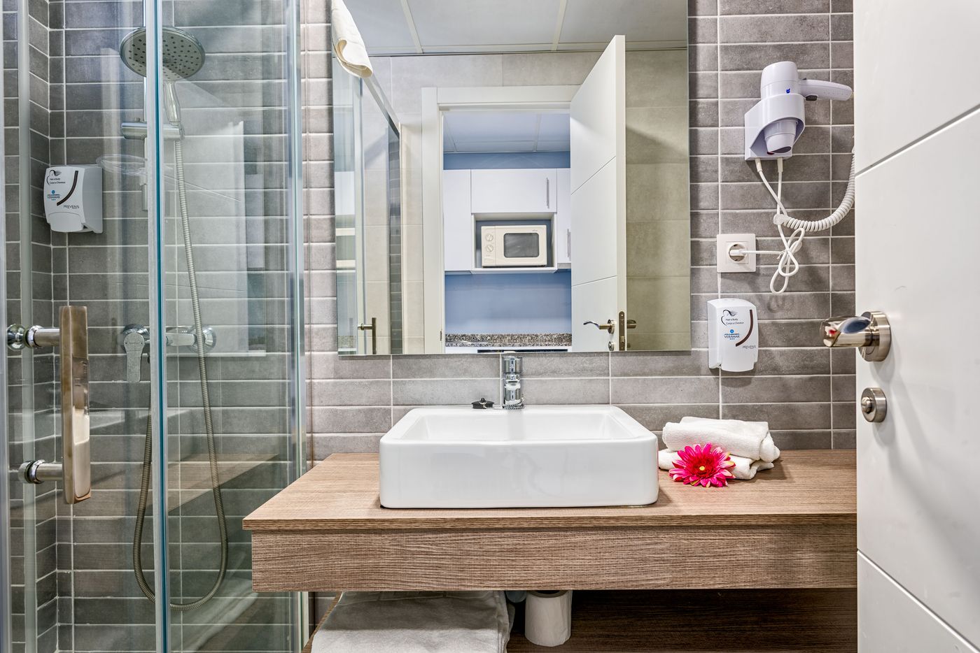 Aparthotel-Veramar-Room-48