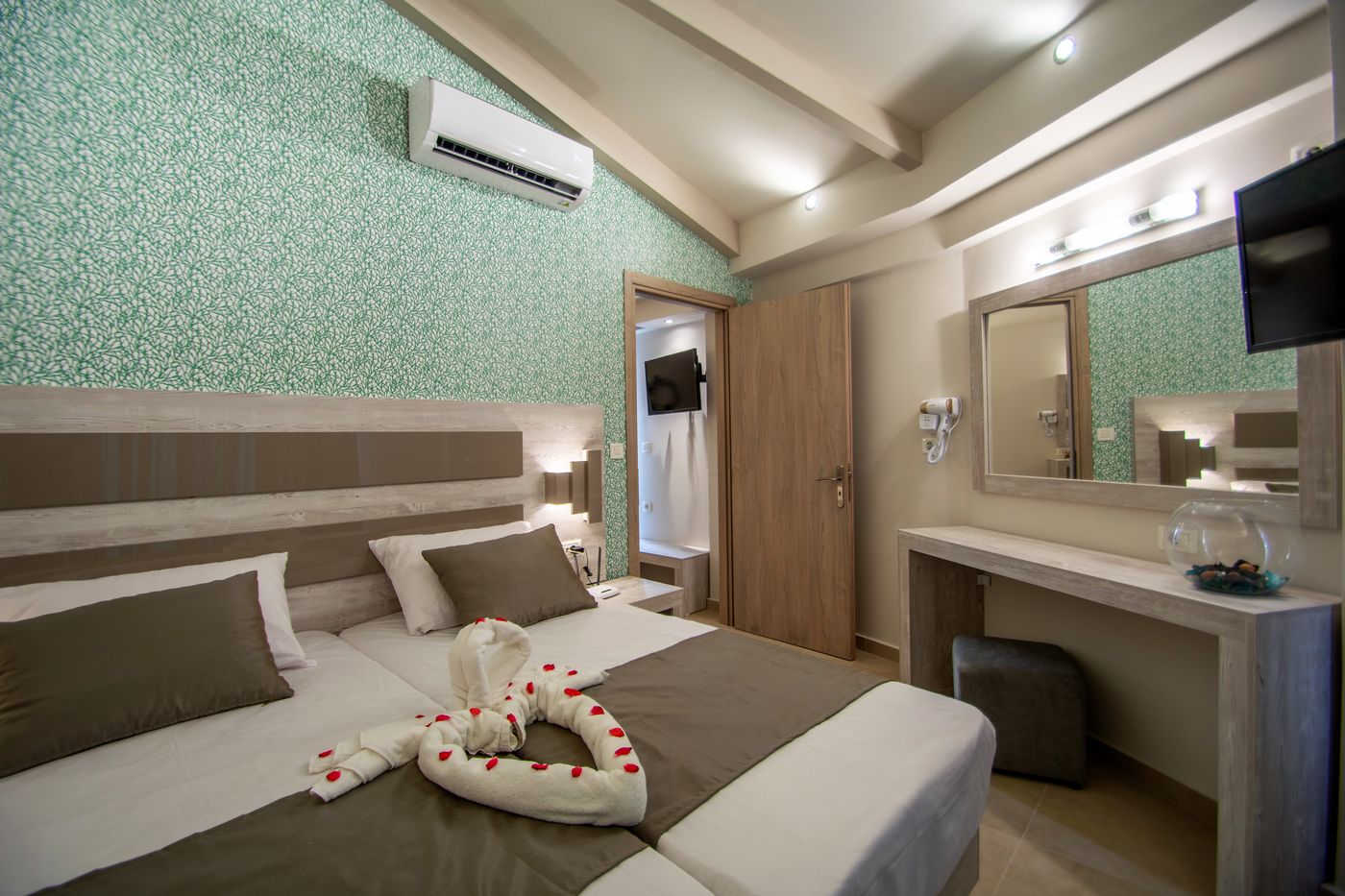 Paradise-Apartments-And-Studios-Room-37