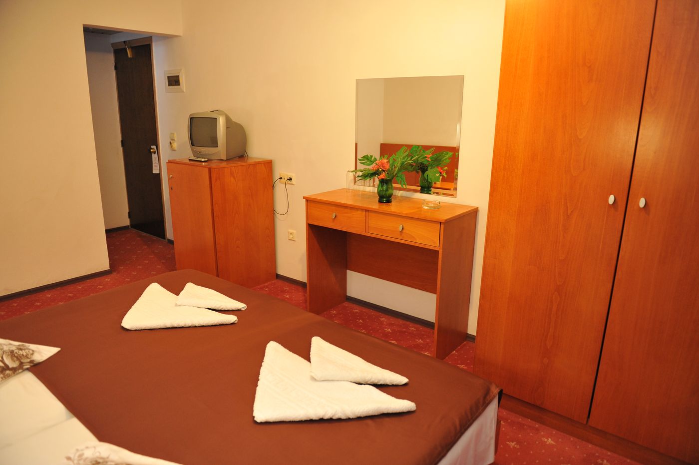 Heleni-Beach-Hotel-Room-27