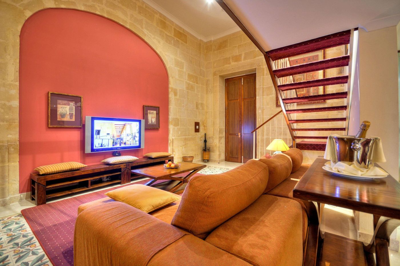 Palazzo-Capua-Room-7