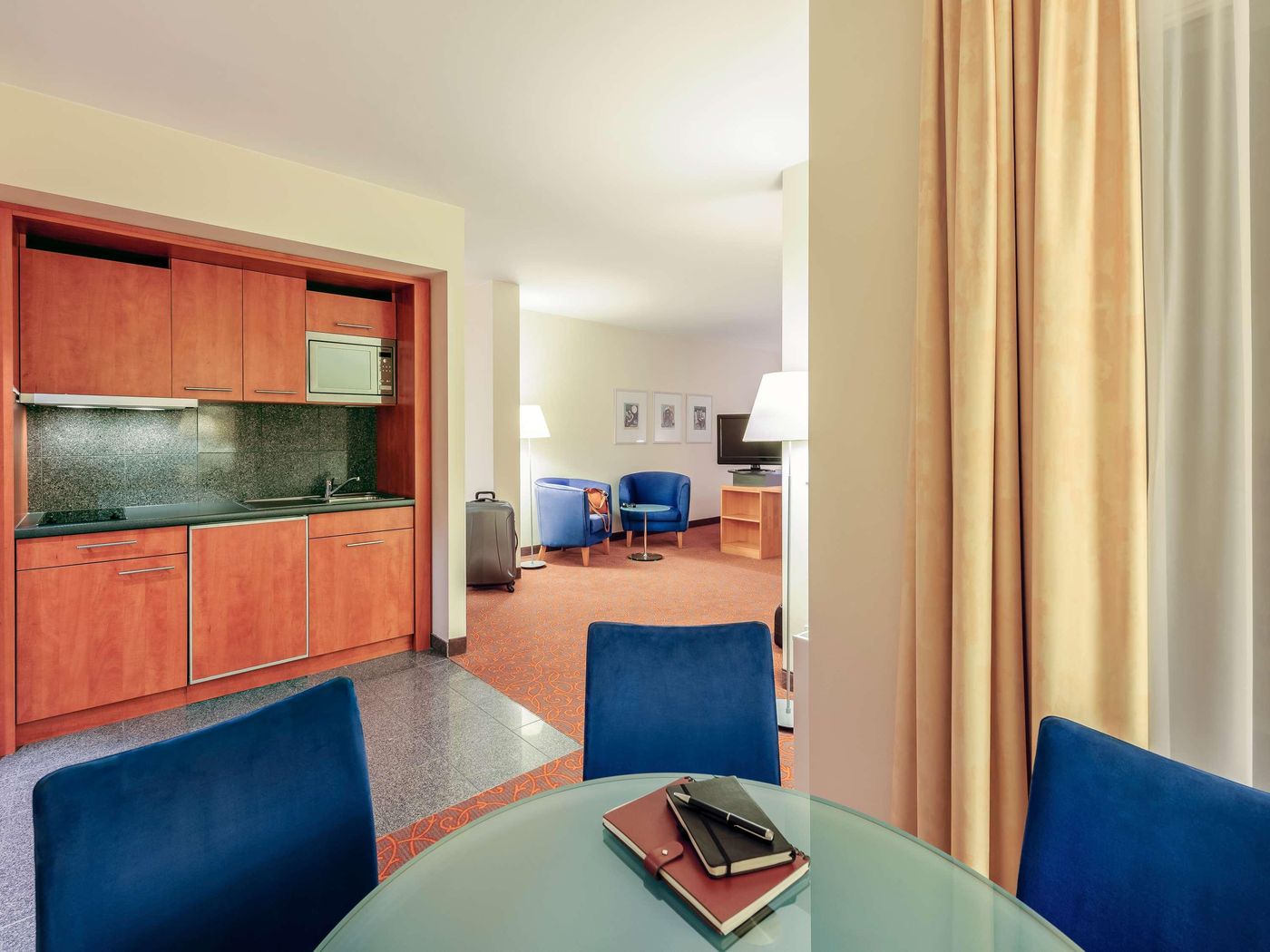 Mercure----Residenz-Berlin-Checkpoint-Charlie-Room-48