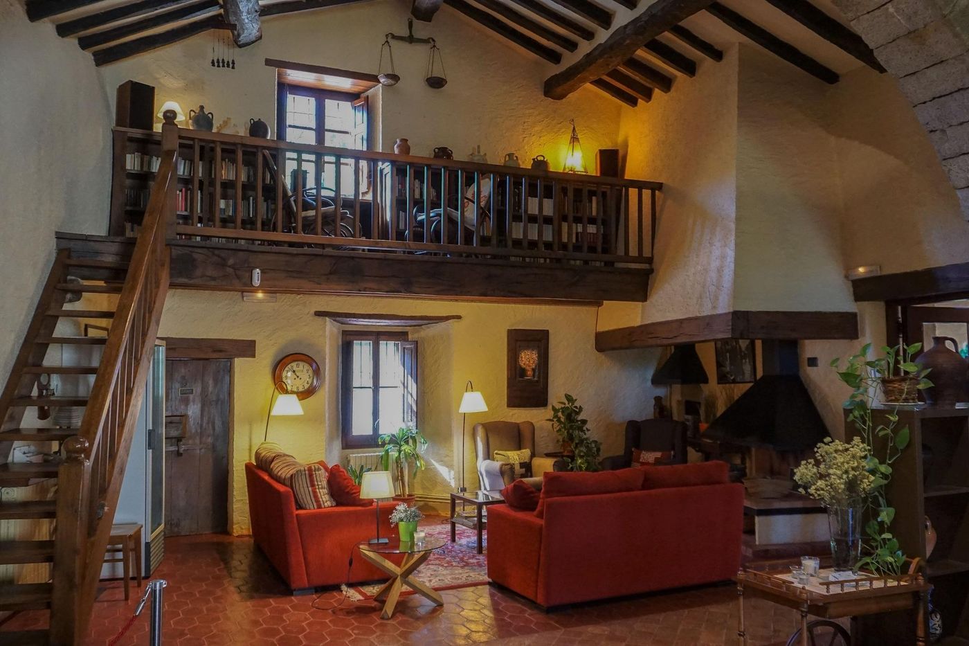 La-Sala-De-Camos-Room-45