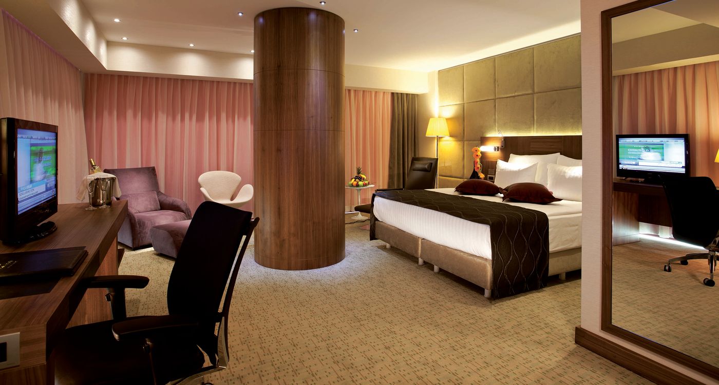 Crowne-Plaza-Harbiye-Room-29