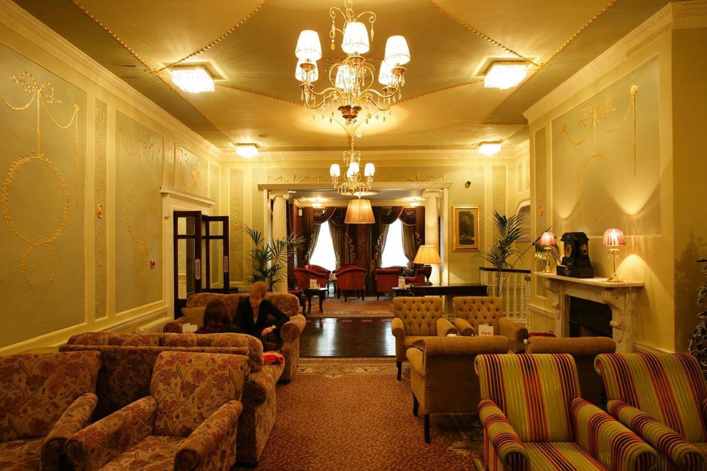 Buswells-Hotel-Bar-3