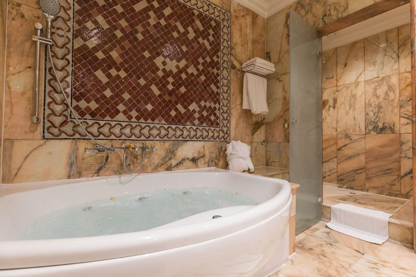 Royal-Mirage-Deluxe-Room-63