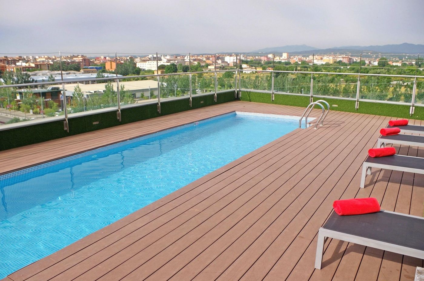 Doubletree-By-Hilton-Girona-Pool-3