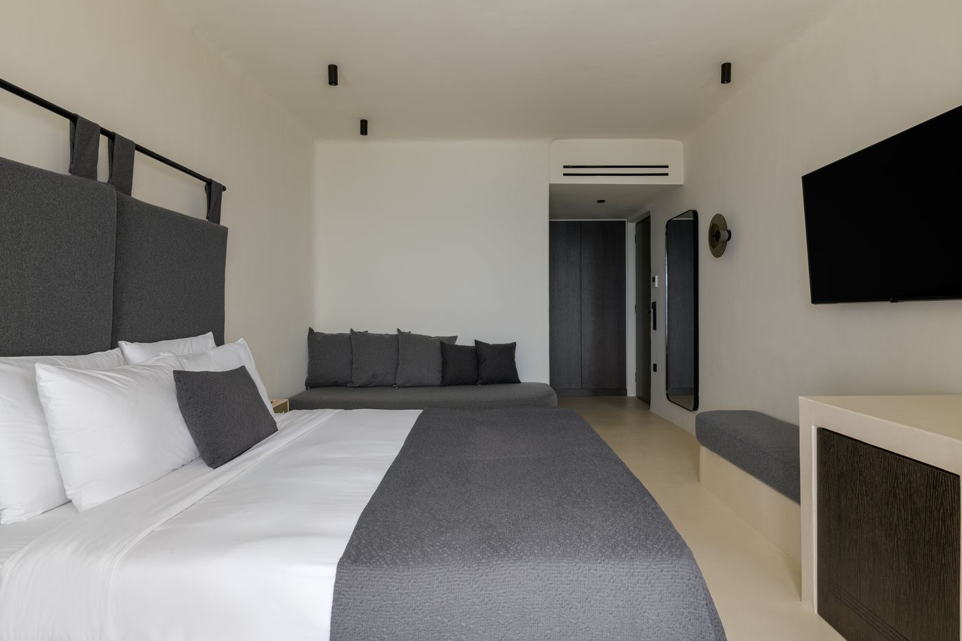 Rocabella-Mykonos-Art-Room-43