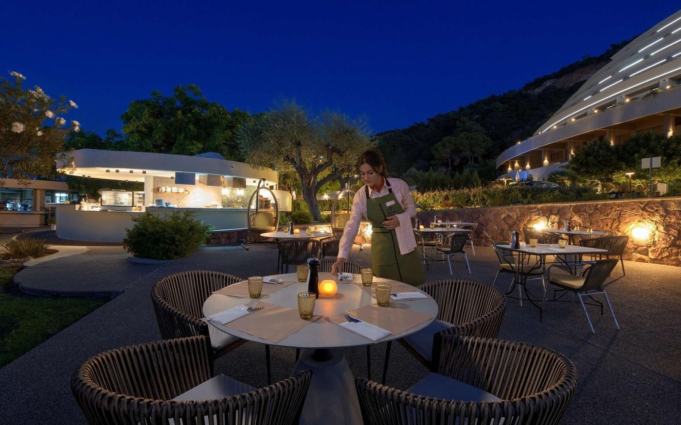 Olympic-Palace-Resort-Hotel---Convention-Center-Restaurant-11