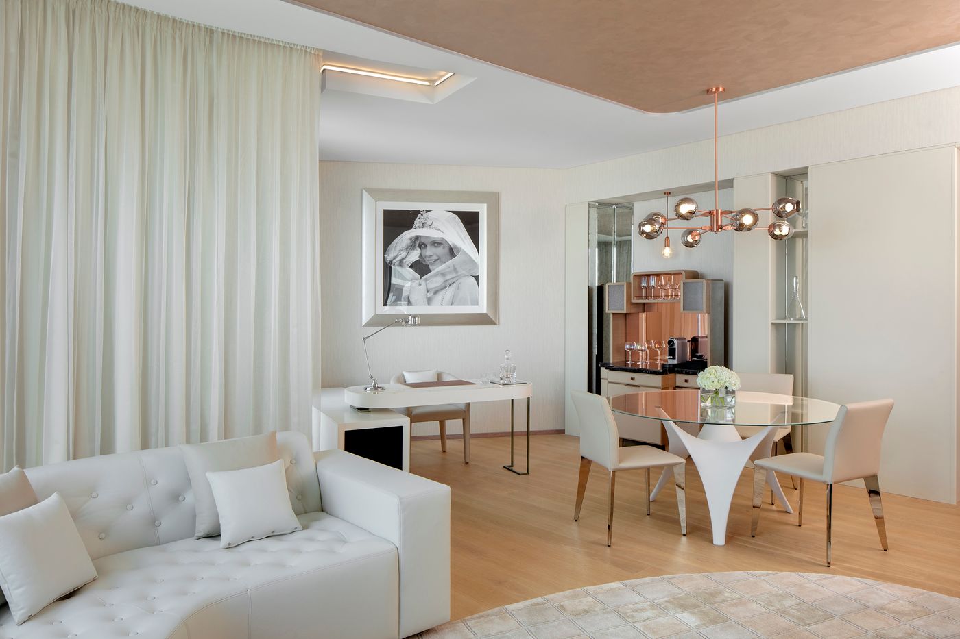 Paramount-Hotel-Dubai-Room-16