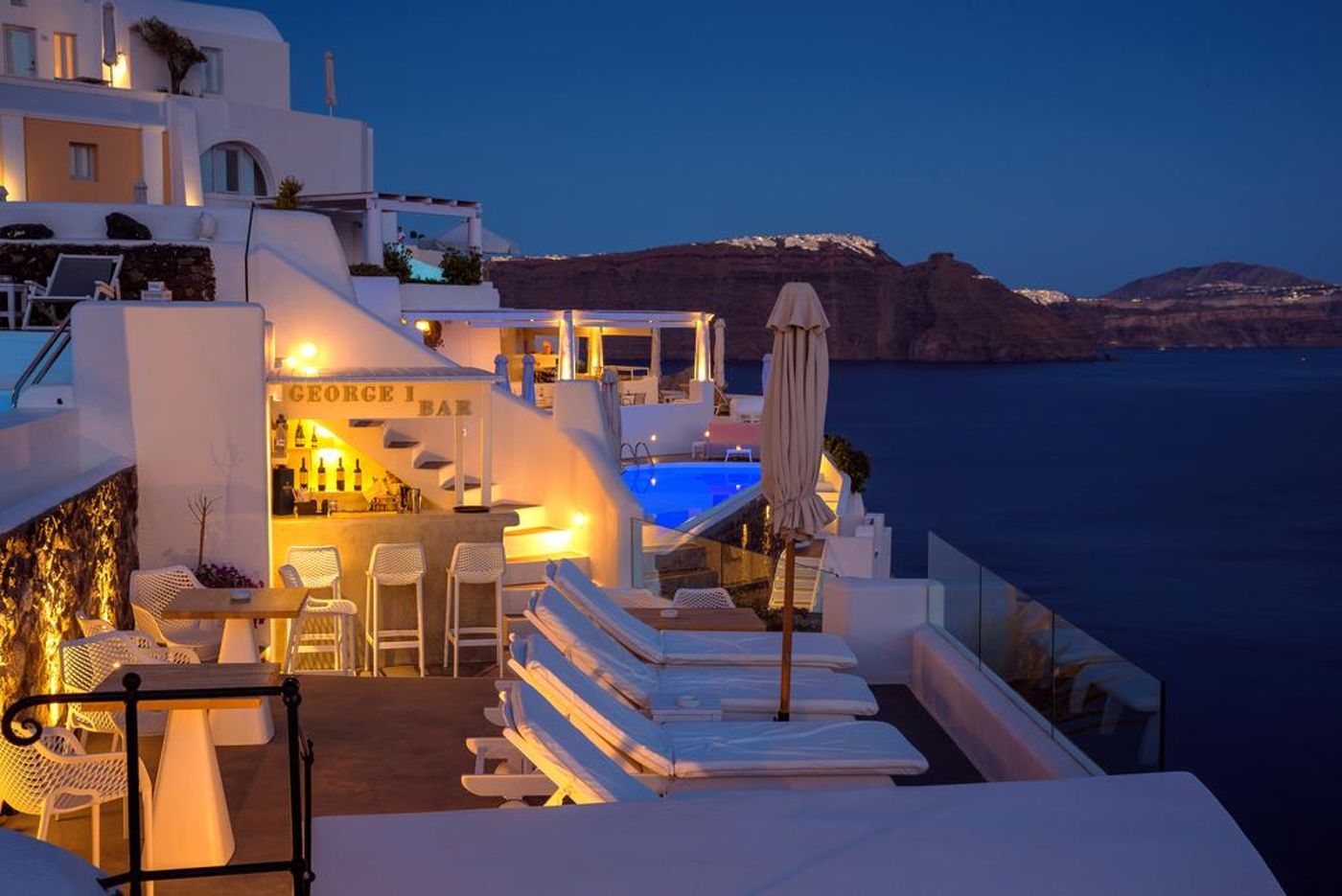 La-Perla-Villas-Bar-1