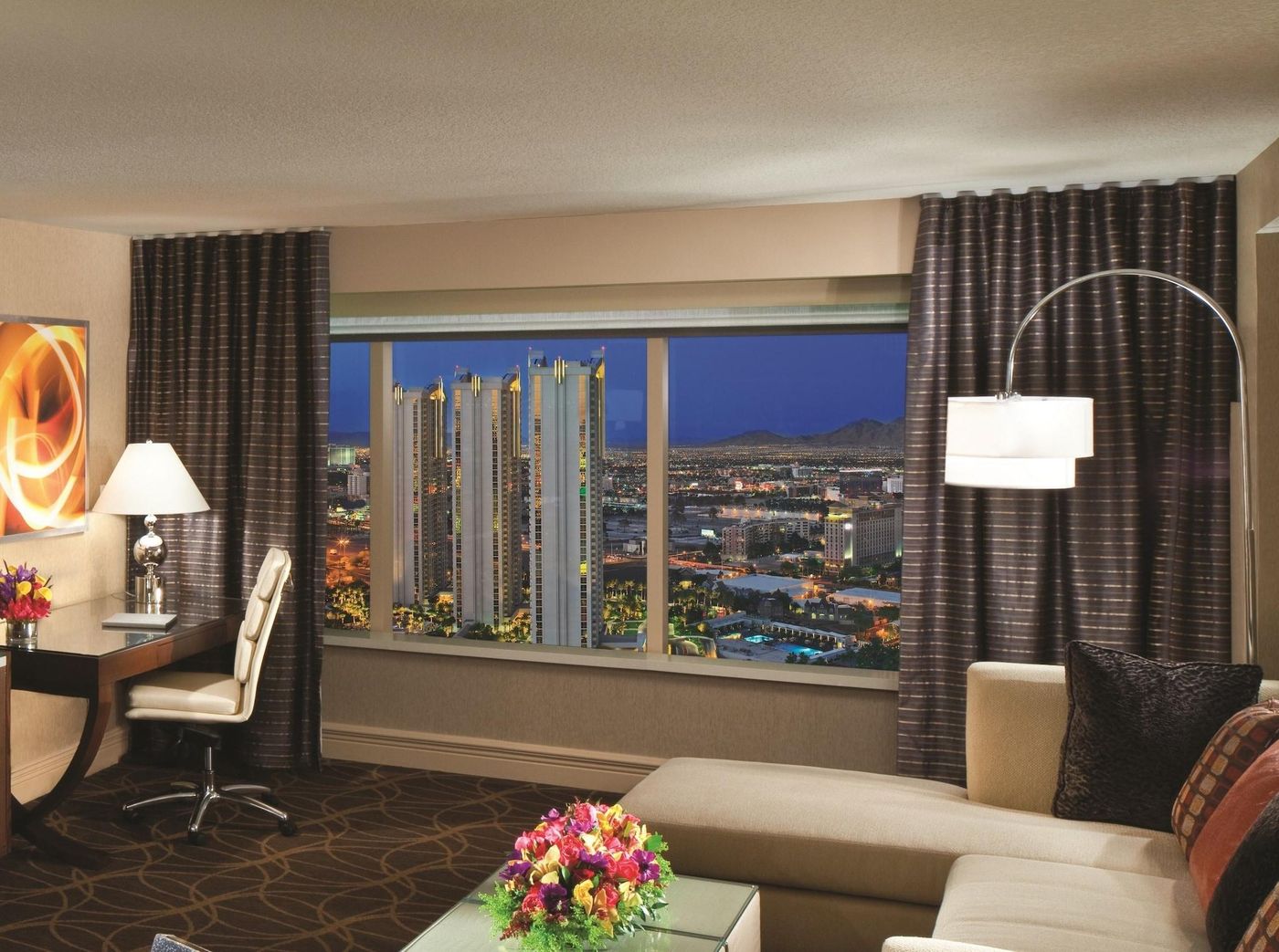 MGM-Grand-Hotel---Casino-Room-52