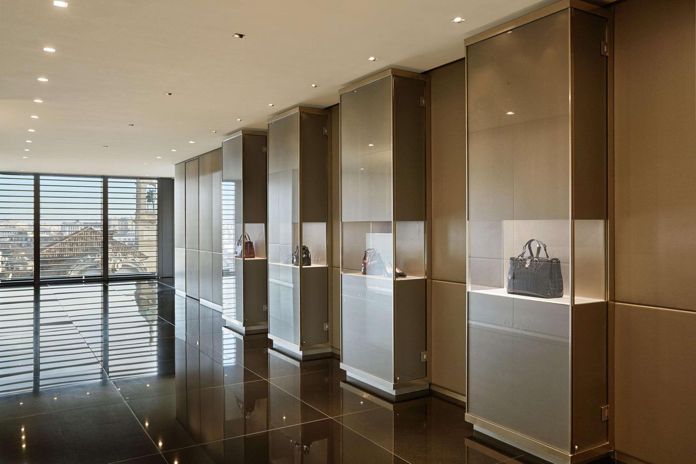 Armani-Hotel-Milano-Lobby-18