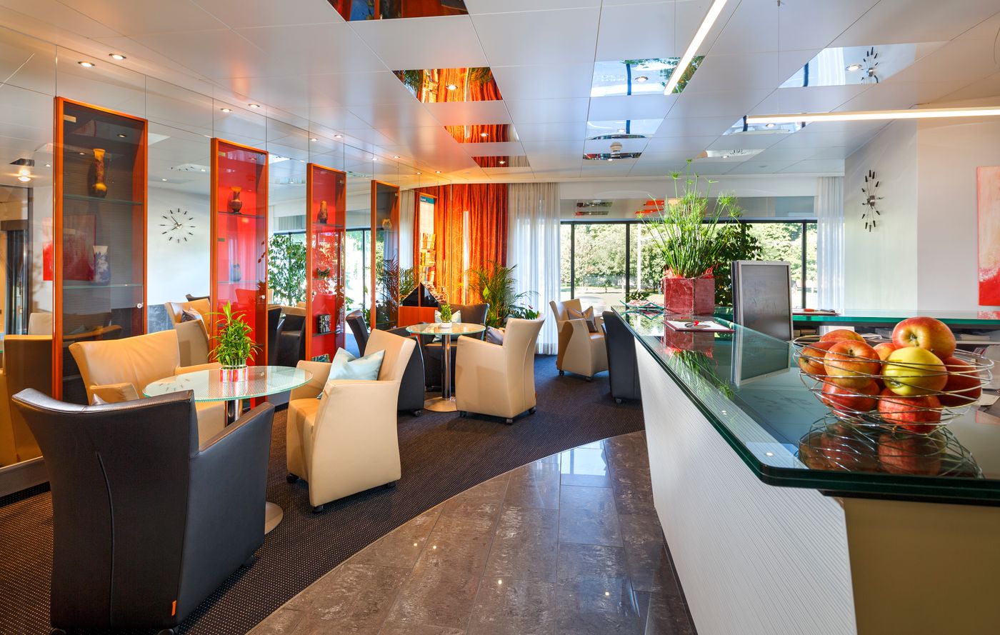 Metropol Hotel-Switzerland-BASEL-Lobby-4
