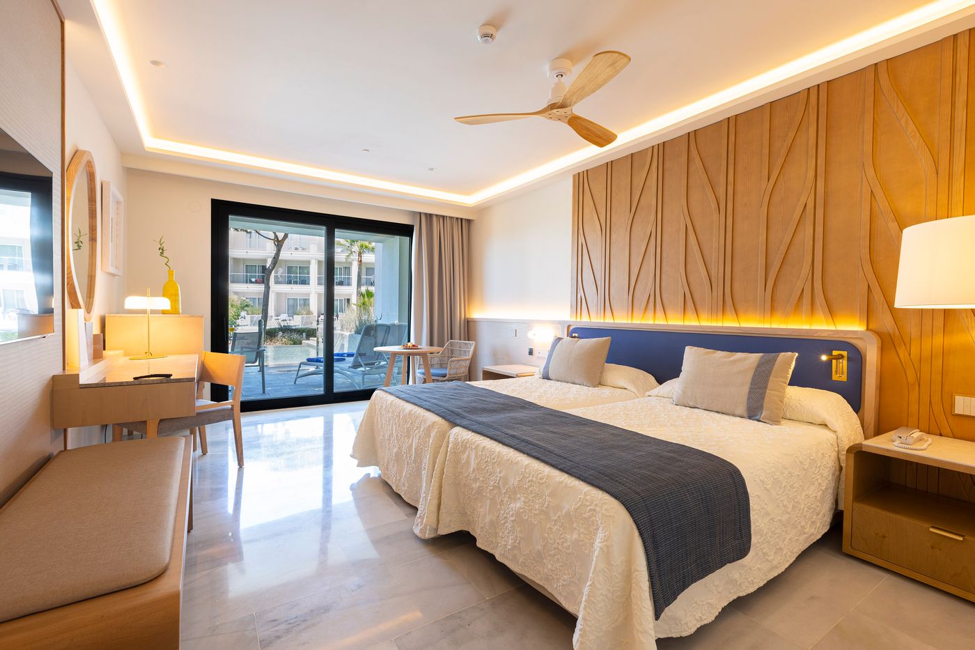 Hipotels-Barrosa-Palace-Room-27