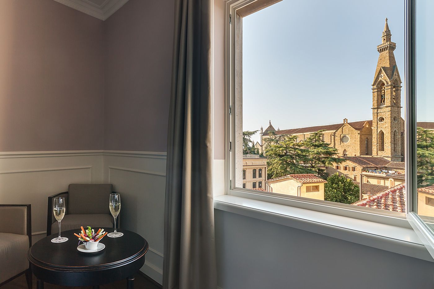 Plaza-Lucchesi-Room-34