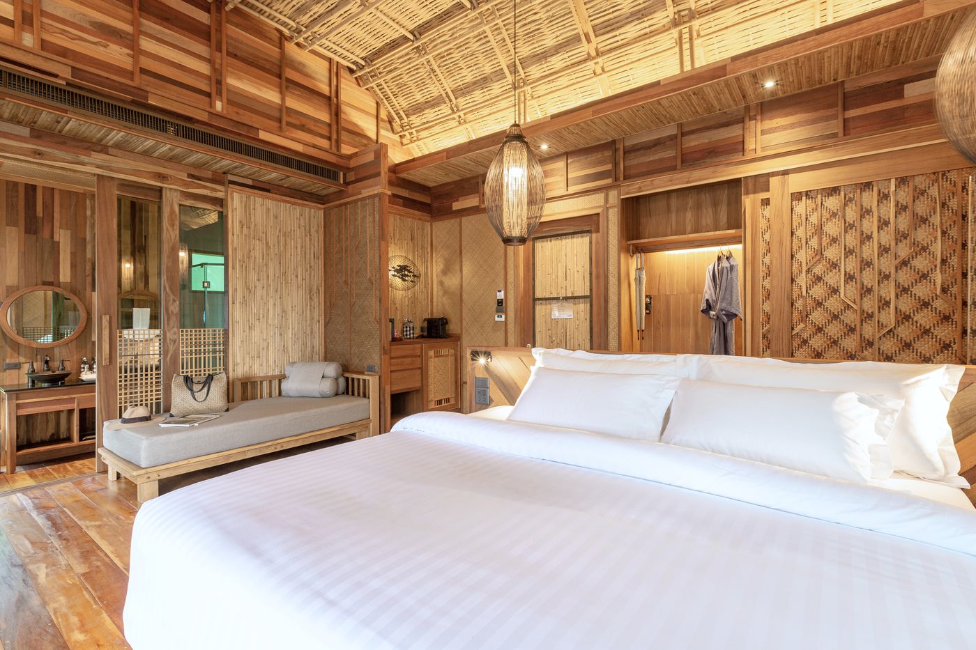 Venice-Krabi-Villa-Resort-Room-17