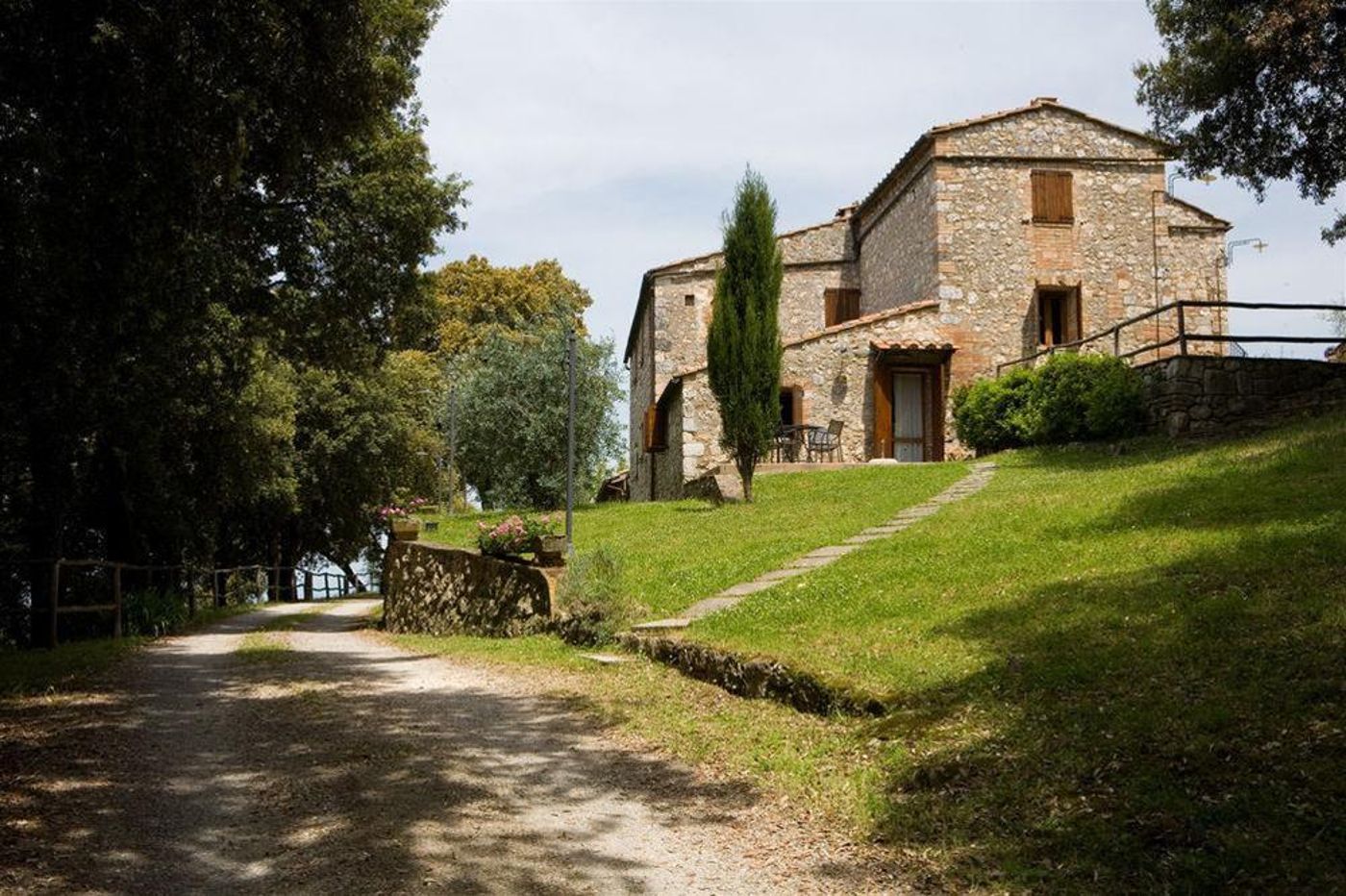 Antico-Borgo-Poggiarello-General-view-2