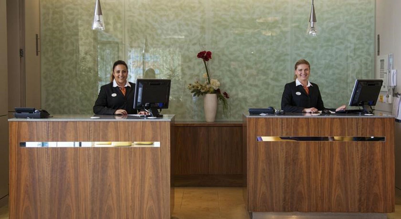 Maldron-Hotel-Smithfield-Lobby-5