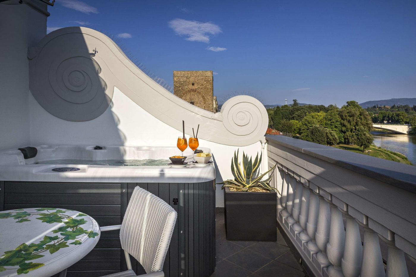 Lhp-River-Boutique-Hotel---Spa-General-view-1