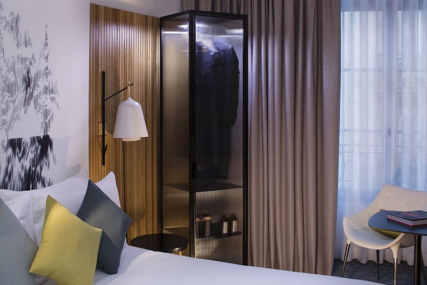 Drawing-Hotel-Room-17