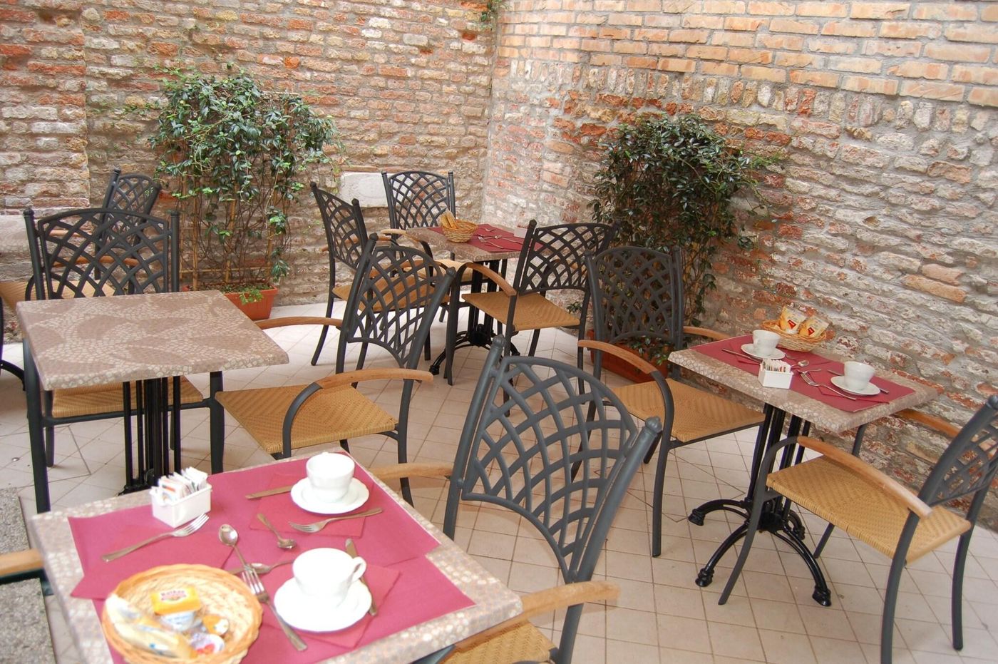 Ca-Lucrezia-Terrace-13