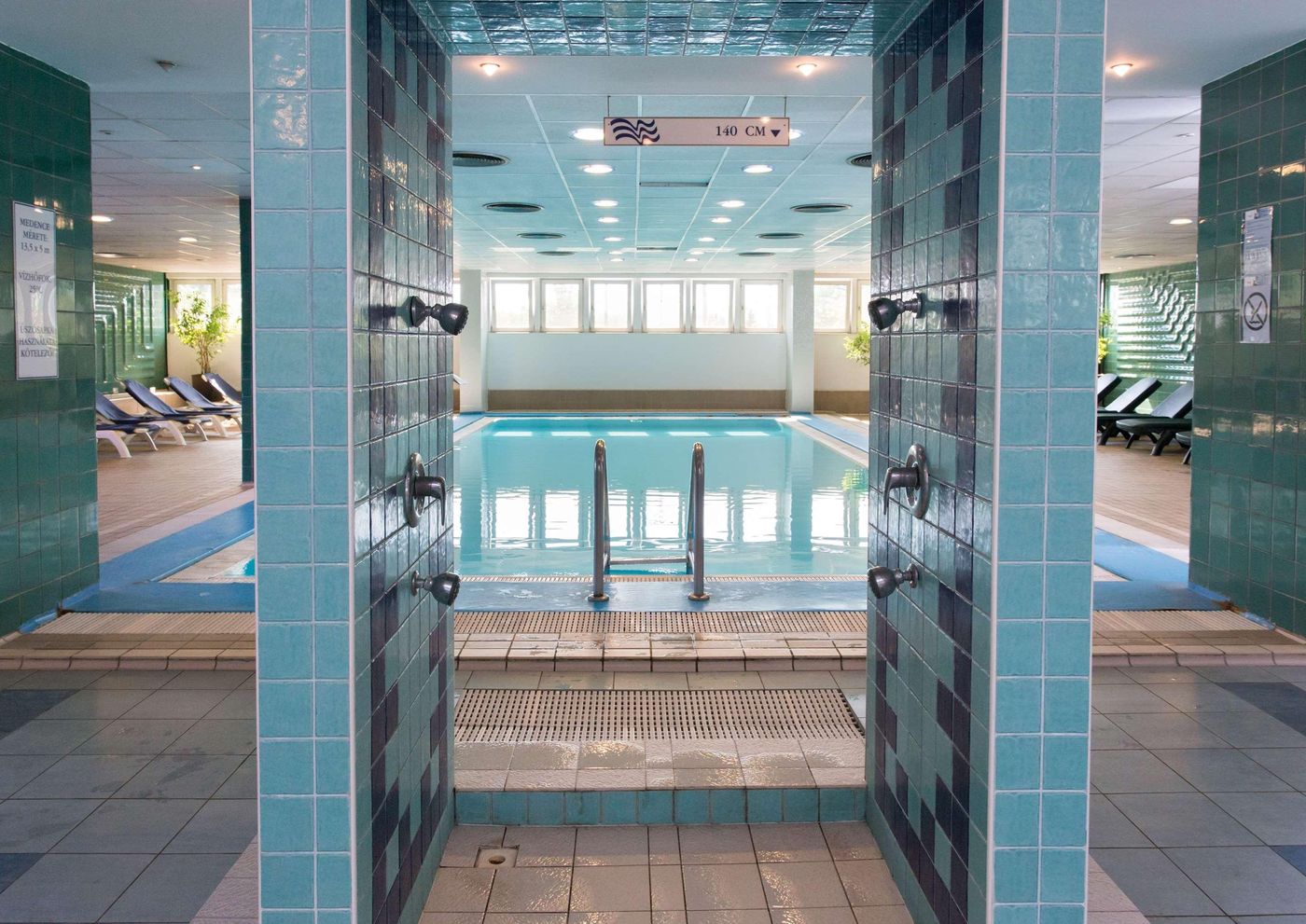 Danubius-Hotel-Arena-Lobby-49